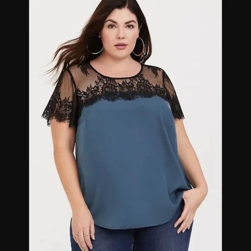 Torrid Womens Top Short Sleeve Blue Black Lace Size 1